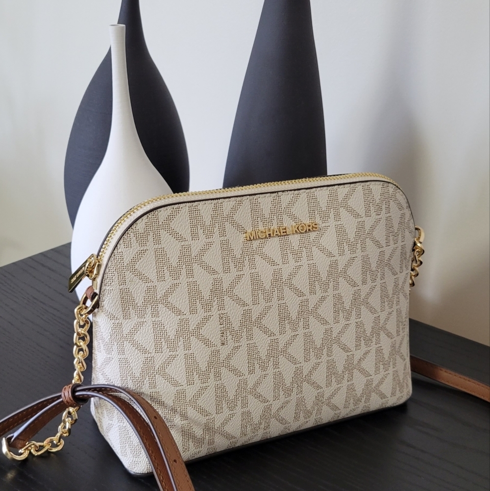Michael Kors crossbody bag